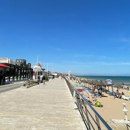 Vakantiehuis With Large Roof Terrace Near La Mata *
